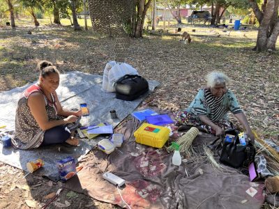 Ŋaḻapaḻmirr ga yuṯa yolŋu rrambaŋi djäma